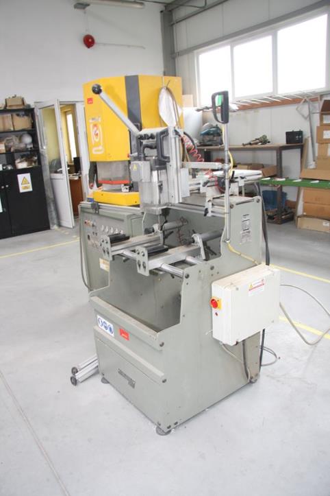 Stroji za izdelavo oken-3